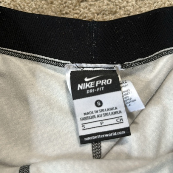 Nike Pro hyperwarm leggings striped S Dri-fit Black Gray White Activewear - Picture 6 of 7